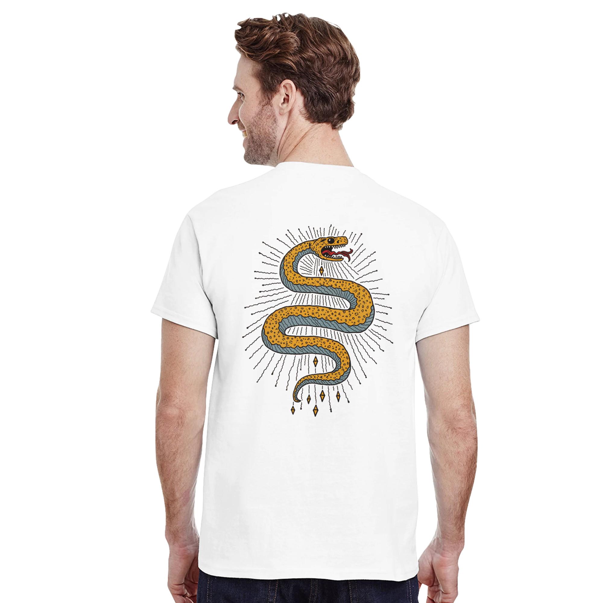 T-shirt Uomo Teschio E Serpente Con Rose – Stile Tatuaggio, 100% Cotone, Gildan G5000 Heavy - Foto 2