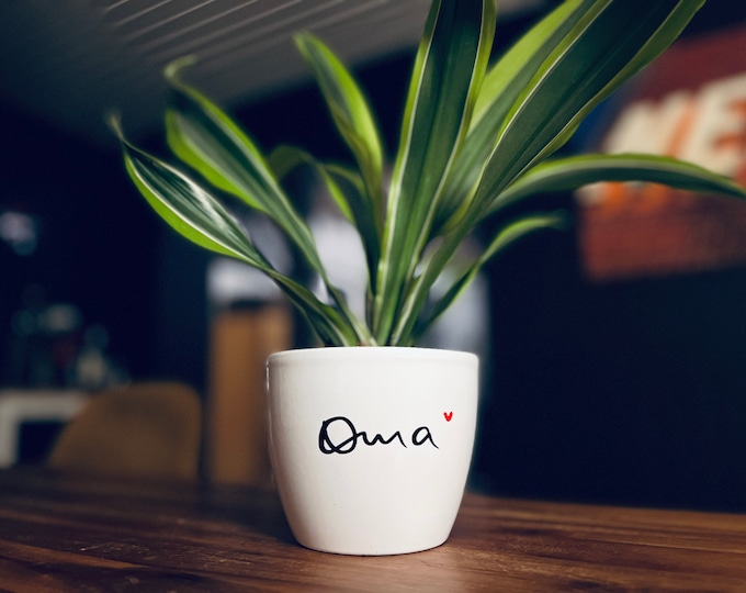 Flower pot for grandma, grandpa, with name, pot