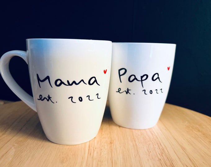 Pair of mugs for mom and dad 2021, 2022, 2023