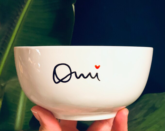 A cereal bowl with **Grandma's name makes a great gift for grandma. Or as a message for the expectant grandmother.