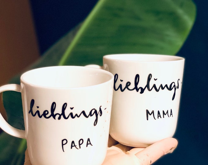 Pair of mugs favorite mom, favorite dad