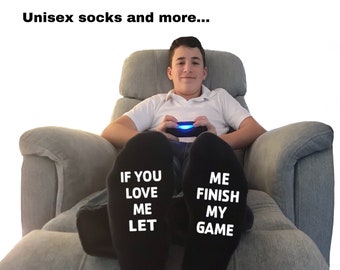 The BEST variety of Gaming socks for boys or girls. Variety of designs all sizes. Gamer socks for teenage and adult. Click here to explore..