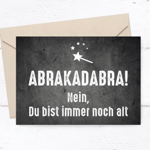 Cartão postal de aniversário: ABRAKADABRA!