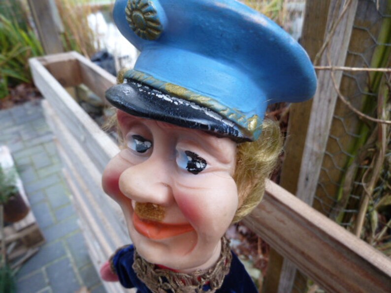 Policeman hand puppet / Casperle doll image 4