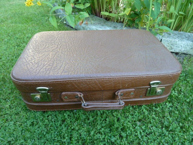 Uropas travel suitcase from the 50years / Retro /