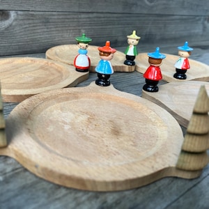 Houten onderzetters houten onderzetters met figuren glazen stiftbomen vintage