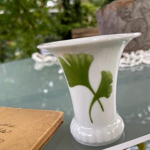 Vaso Gingko motivos Livro de porcelana de Weimar Poemas Consolação com Goethe Cartão postal de Johann Wolfgang von Goethe