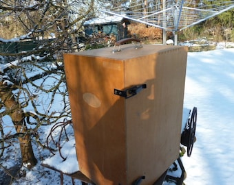 Box / Cabinet / Suitcase / Vintage / Wood