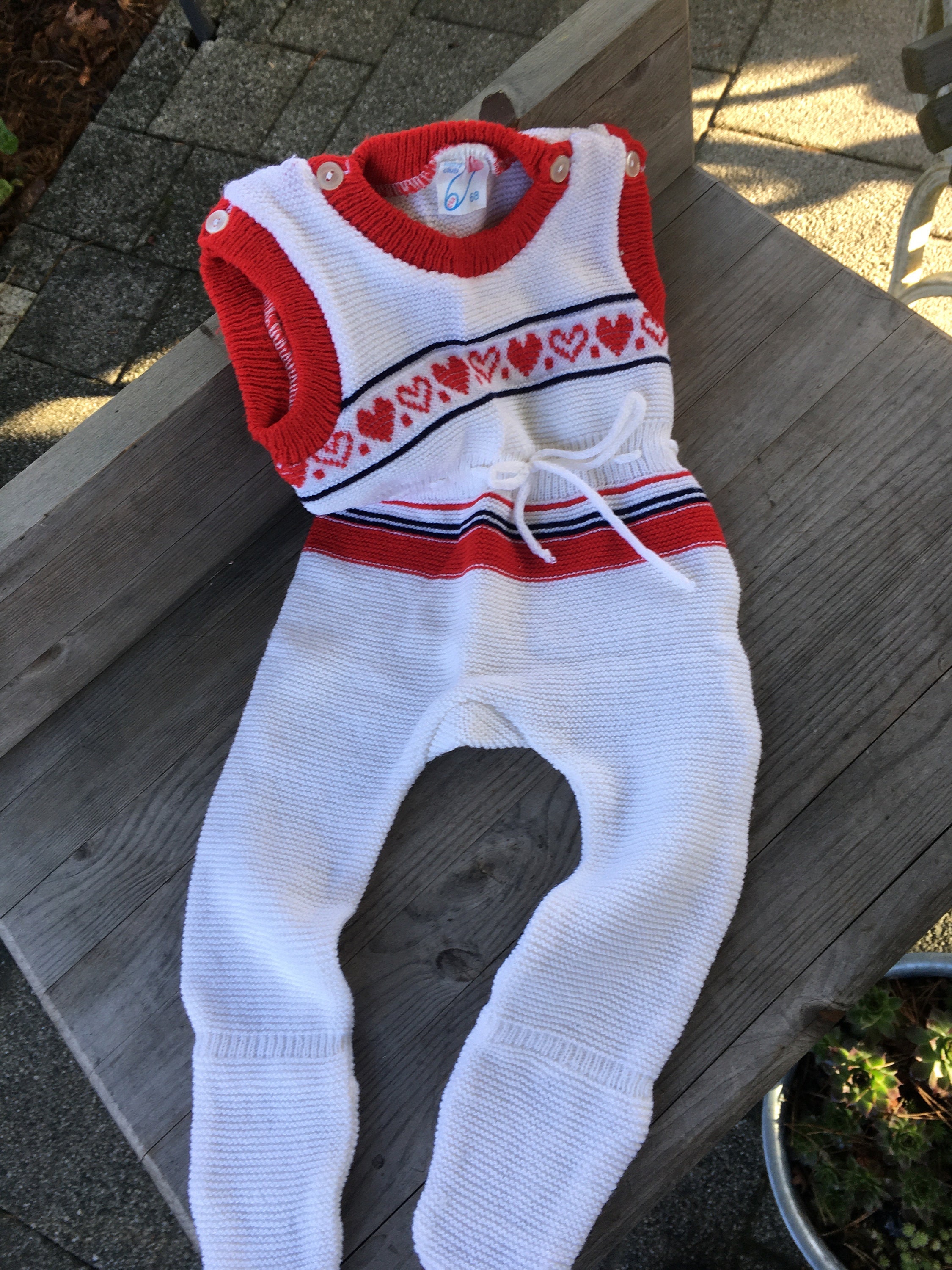 Baby Knitted Romper One Piece Size 68 C&A red white Vintage 70s