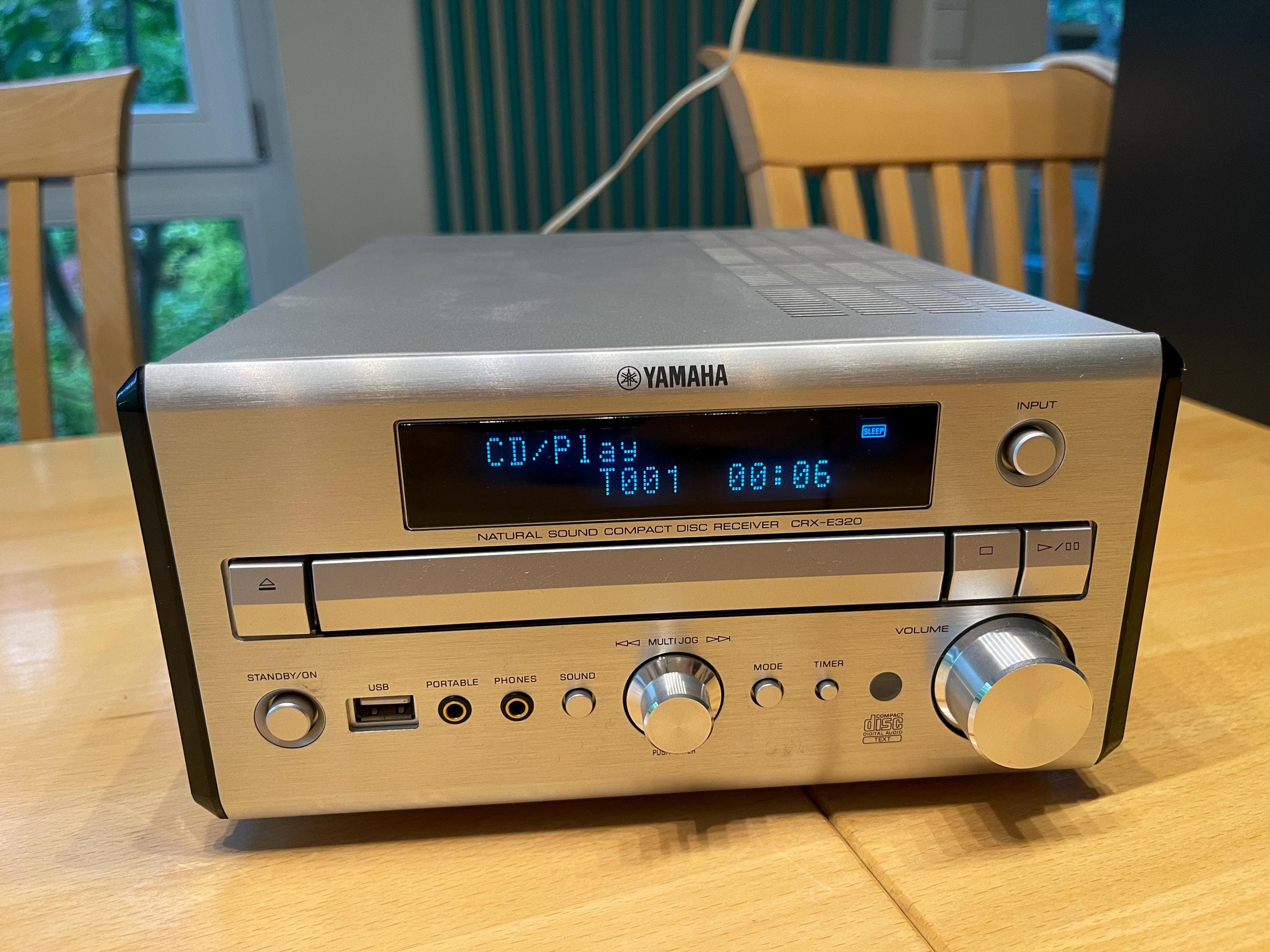 オーディオ機器 YAMAHA CRX-E320 コンパクトディスクレシーバー