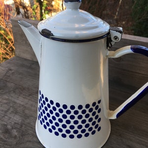 Cafetera olla esmalte cocina blanco azul puntos puntos esmalte vintage abuelita antigua 1 litro