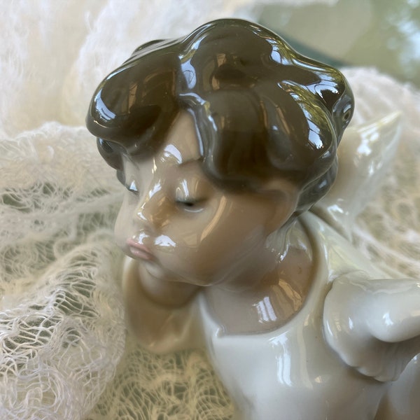 LLADRO  /Angel Lying Down  /Spanien  /Fulgencio Garcia / liegender Engel /