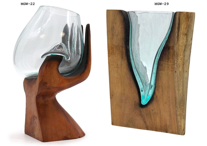 Vaso caraffa in vetro fuso su legno in varie finiture immagine 1