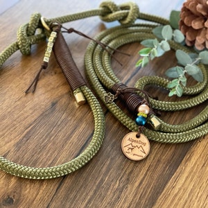 Retriever leash - Olive Brown with name chain