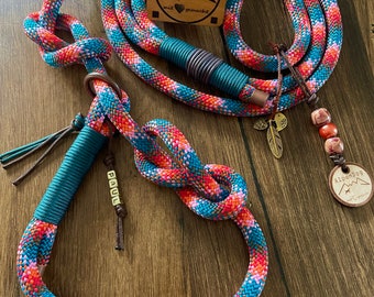 Retriever leash with name chain