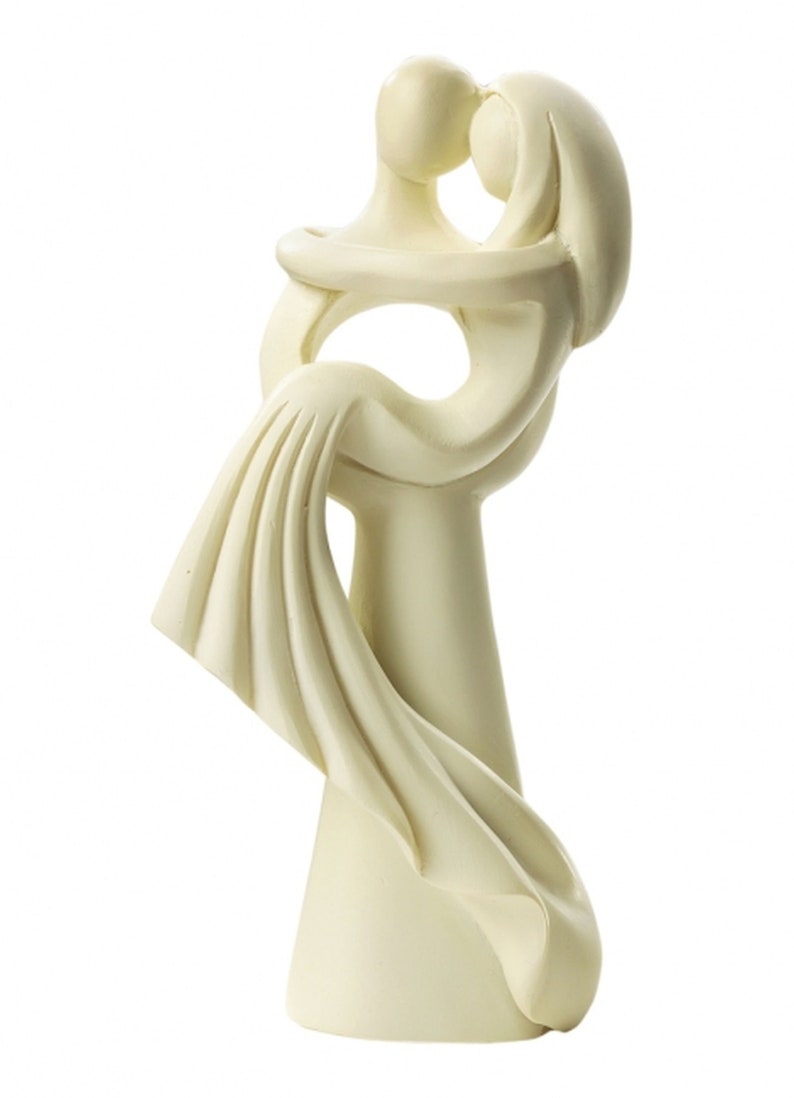 Cake figure height 10 cm Modern bridal couple cream & white Braut auf Arm creme