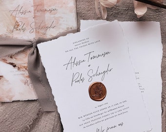 Invitación de boda rota, similar al papel hecho a mano
