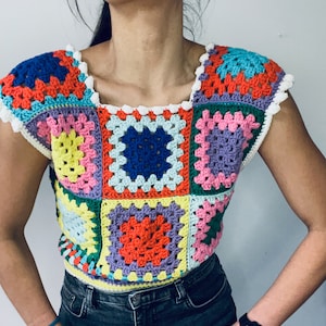 Granny square open-back summer top DIY crochet pattern image 3
