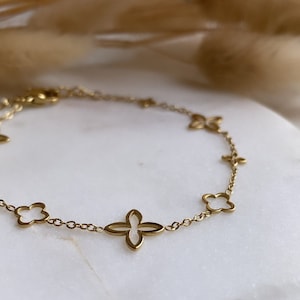 louis bracelet | gold | bracelet | shiny | friendship bracelet | lobster clasp | gift idea | best friend