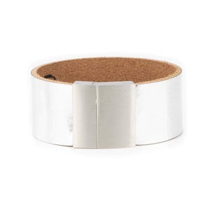Silber Metallic Leder Armband mit Magnetverschluss - Manschette handgemachte Armband - Für Sie - Für Damen - Edelstahl Magnetverschluss