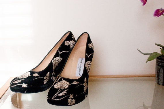 DOLCE and GABBANA Black Velvet Platform Heels Shoe