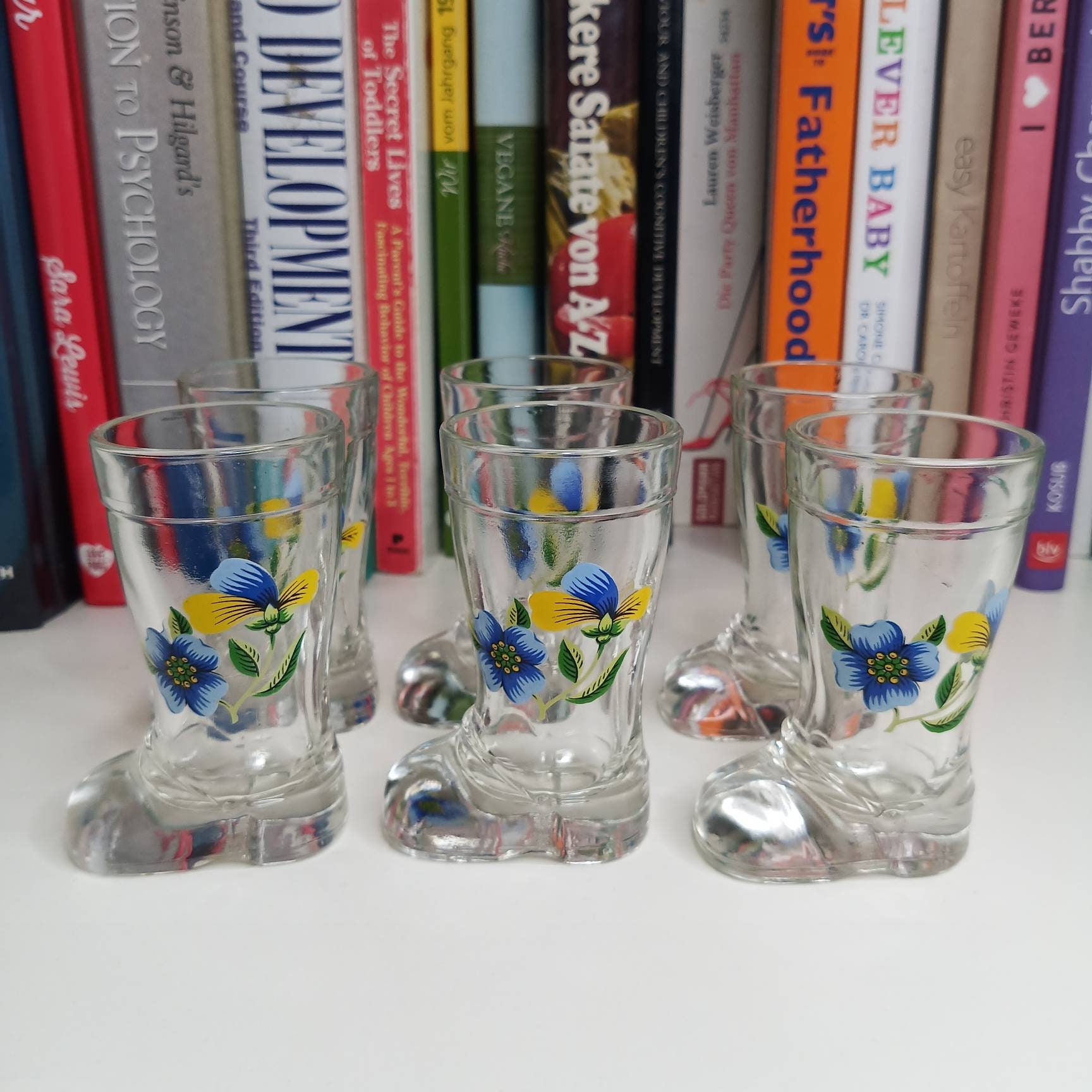 ensemble de verres à liqueur vintage en forme botte 6 pièces, verre tireurs bottes allemand vintage, pince amusante, petit décoré fleurs