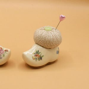Dutch SHOE PINCUSHION, Repurposed Mini Ceramic Little Shoe Tiny Print Cotton Fabric, Button, Sewing Collectible, Stocking Stuffer, Last One!