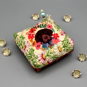 Brown Dog Pincushion Handmade Beaded Puppy Pin Cushion 4x4x2&quot; Cotton, Labrador Retriever, Sewing Buddy, Dog Person, Quilter, Collector, Gift