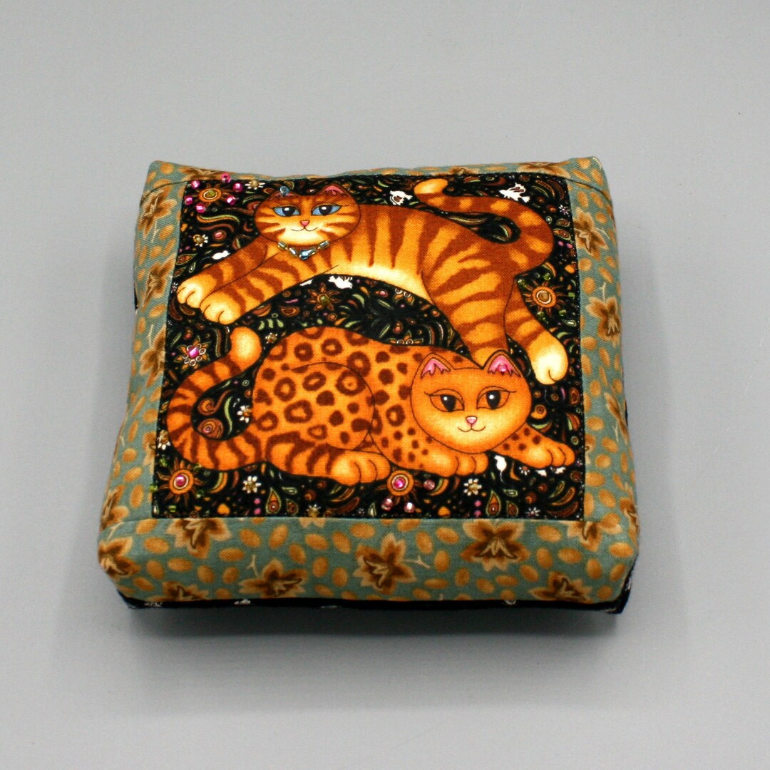Adorable Cats Pincushion Handmade Kitten Pin Cushion Beaded Etsy España