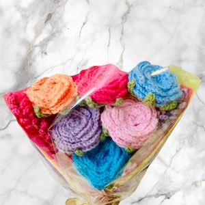 Crochet 6 Rose Bouquet