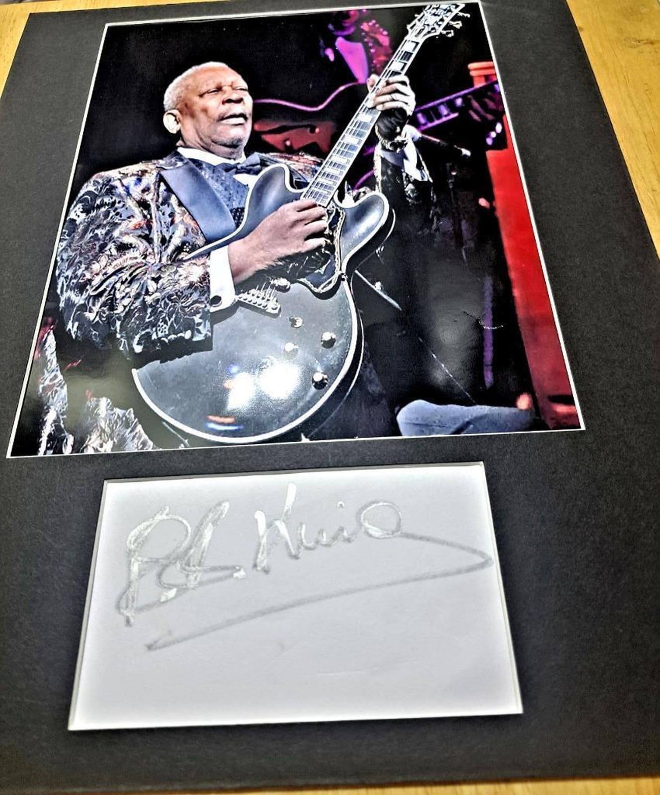 BB King サイン入りポートレート BB King サイン入りポートレート - メルカリ