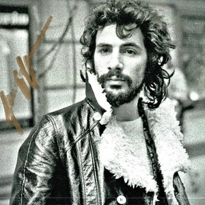 Foto autografada 5x5 de Yusef Islam, também conhecido como Cat Stevens