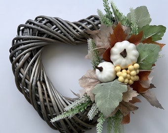 Autumn wreath/ Pumpkin wreath/ Heart wreath/ Seasonal wreath/artificial wreath/Heart wreath/Door wreath