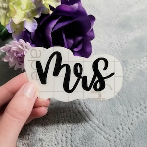 Mr and Mrs Wedding Vinyl Decals | Bride and Groom DIY | DIY Wedding Gift | Newlywed Vinyl Decals