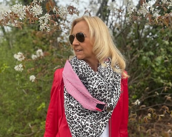 XXL Musselin Dreieckstuch Damen – wendbar mit Clip – Boho Schal aus Baumwolle – Animal Print, Karo Rot/Weiß – handgemacht – Geschenk für sie
