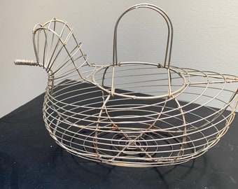 Vintage Wire Hen Chicken Egg Collecting Basket Farmhouse Decor