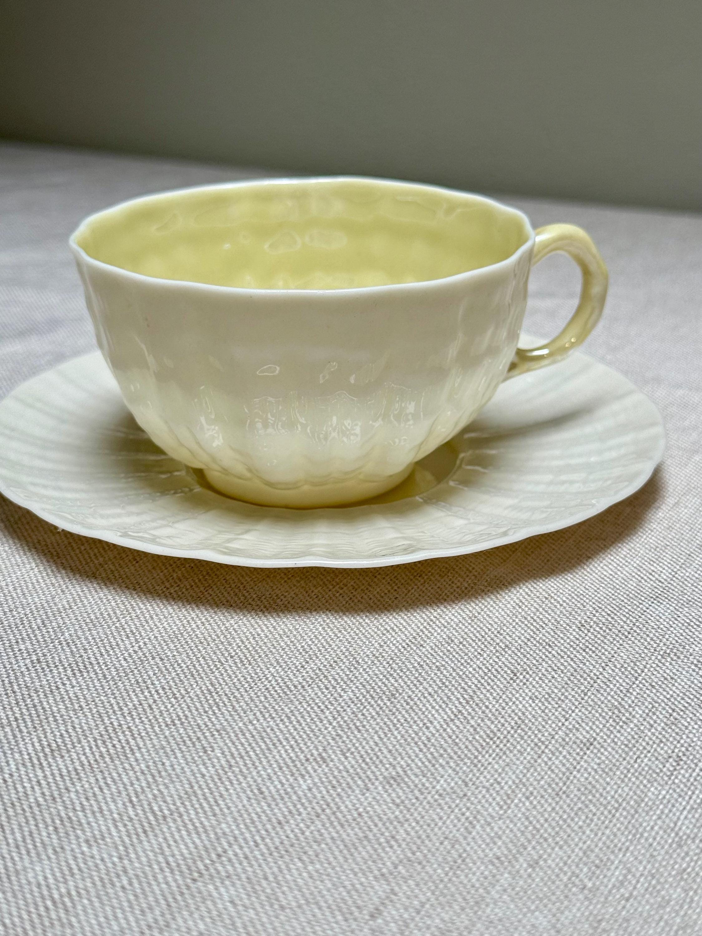 Belleek ベリーク ハートの盛皿 Belleek ベリーク 「ネプチューン 」 貝殻のティーセット ピンク