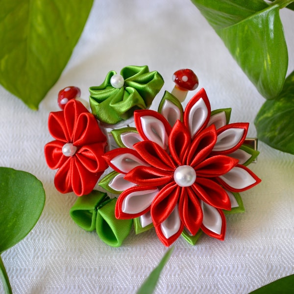 1-UP Red & Green Toadstool Kanzashi - Cute Handmade Hair Accessory/Pin, Perfect for Kimono, Yukata, Formal Wear, Lolita, Costume, LARP