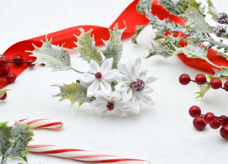 Frosted Holly Snowy White Kanzashi Hair Accessory or Brooch Tsumami Zaiku for Wedding, Costume, Formal Wear, Gift for Her image 1