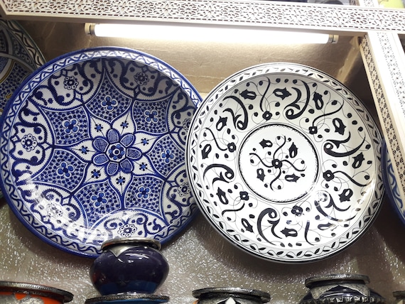 Moroccan dinnerware top