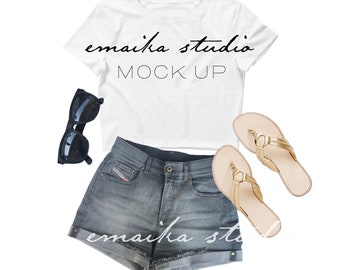 Modello di top corto bianco: Bella Canvas 6681 Styled Flatlay