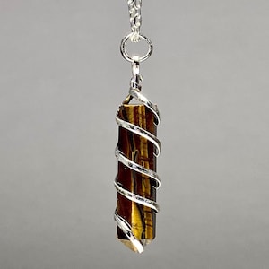 Tiger Eye Wire Wrapped Crystal Necklace, Tiger Eye Gemstone Pendant with Chain