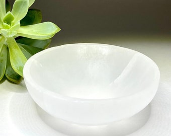 Selenite Charging Crystal Bowl, Selenite Crystal Charging Station, Natural Moroccan White Selenite Hand-Carved Bowl