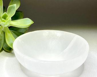 Selenite Charging Crystal Bowl, Selenite Crystal Charging Station, Natural Moroccan White Selenite Hand-Carved Bowl