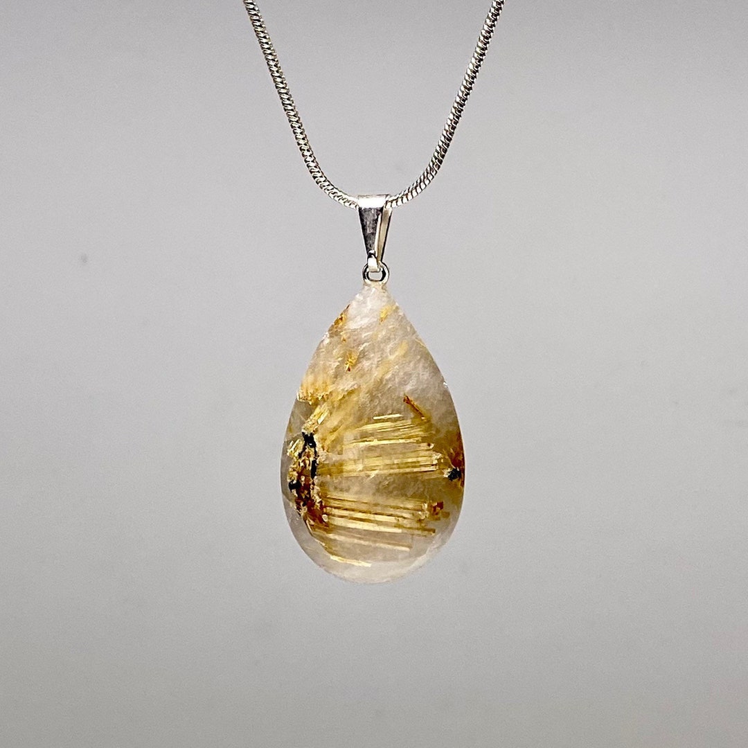 Rutilated Quartz Necklace main image 1