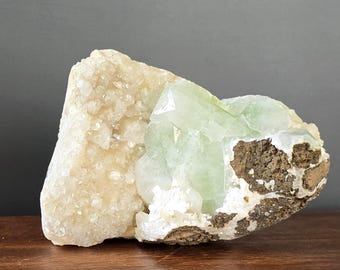 Grön apofyllit med stilbit - 1,2 kg naturligt mineralprov från Indien