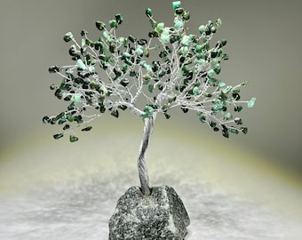 Emerald Crystal Tree: Green Aventurine Base, Gemstone Decor