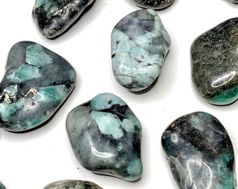 Emerald Tumbled Stone