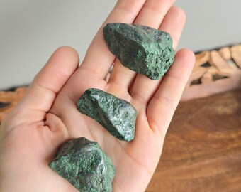 Natural Cuprite Malachite Stone