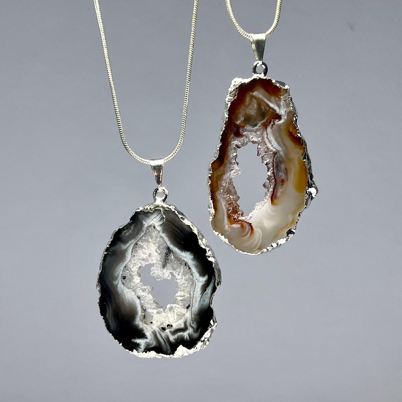 Oco Slice Crystal Necklace Geode Slice Pendant With Chain Etsy 